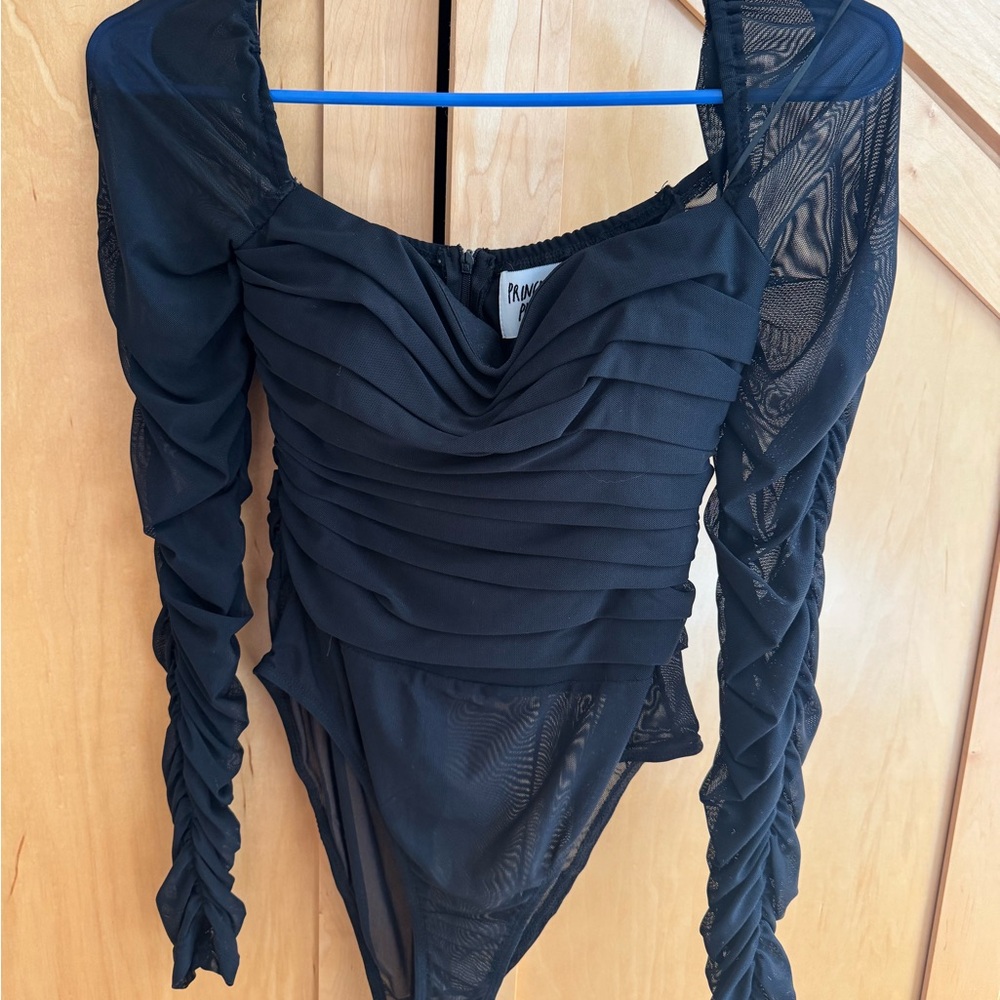 Black Long Sleeve Ruched Top